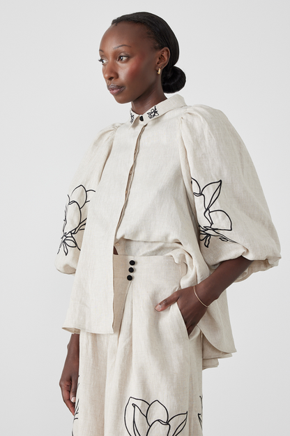Gracefully Styled Garment for Any Occasion