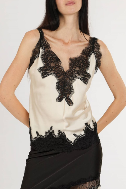 Classic Vintage & Enduringly Stylish Top
