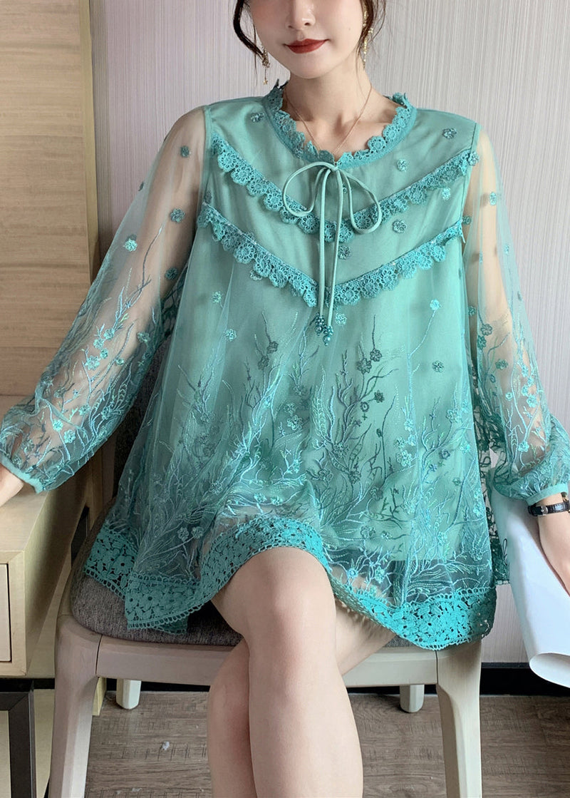 Effortlessly Elegant Top with a Timeless Design