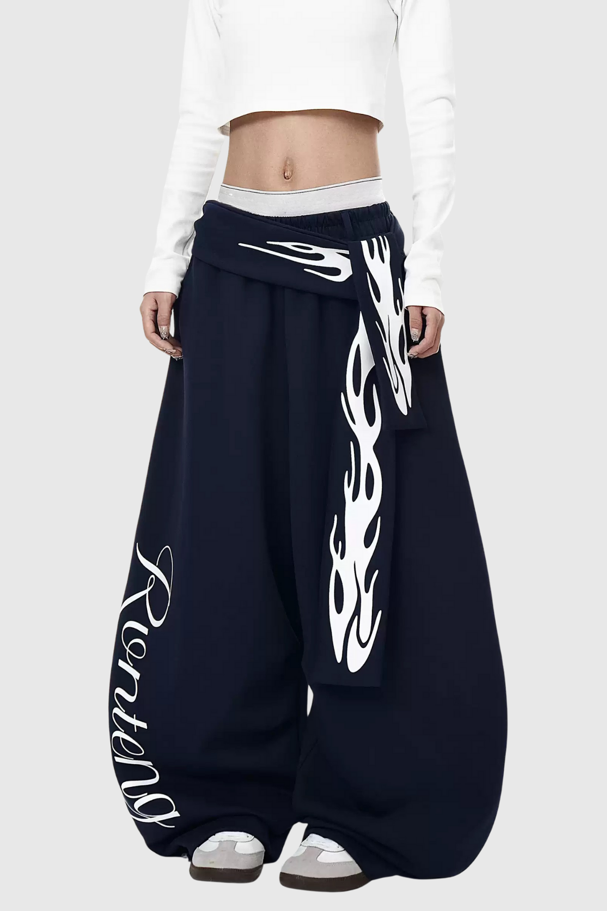 Beautifully Finished Pants in a Timeless Design