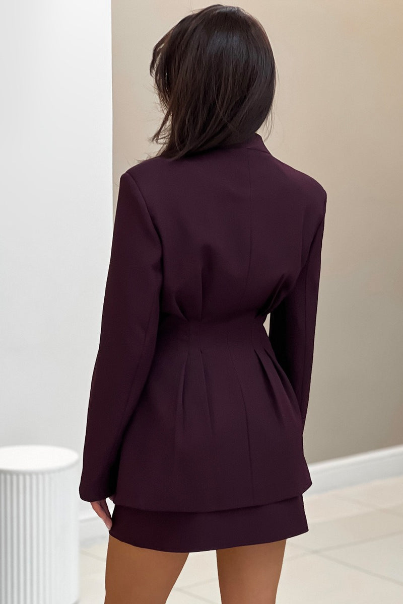 Well Tailored Garment with a Graceful Silhouette