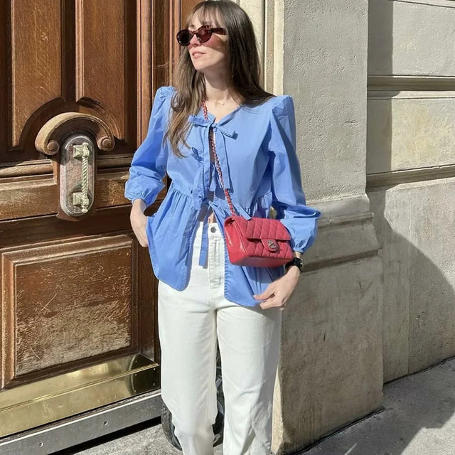 Classic Vintage Shirt with a Flattering Fit