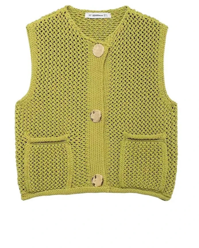 Beautifully Finished Garment in a Timeless Design