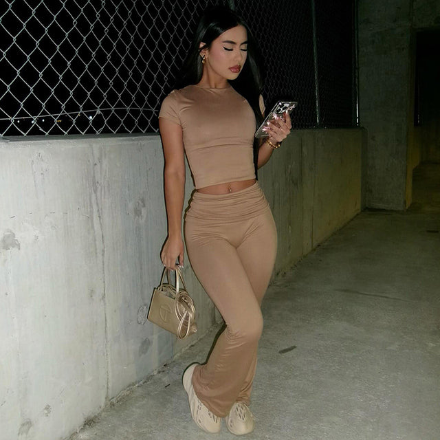 A Vintage Style Trousers with Delicate Timeless Details