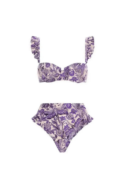 Well Tailored Bikini with a Graceful Silhouette
