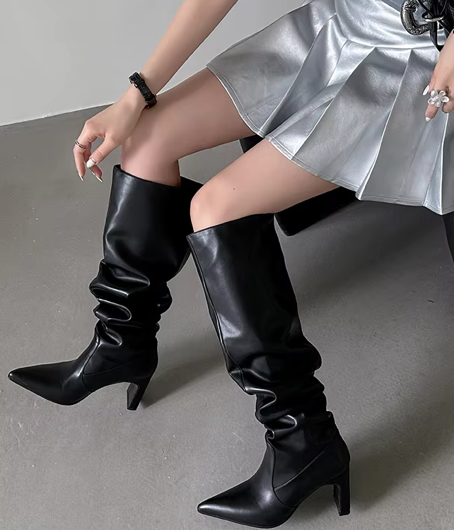 Polished Boots with an Effortless Classic Look