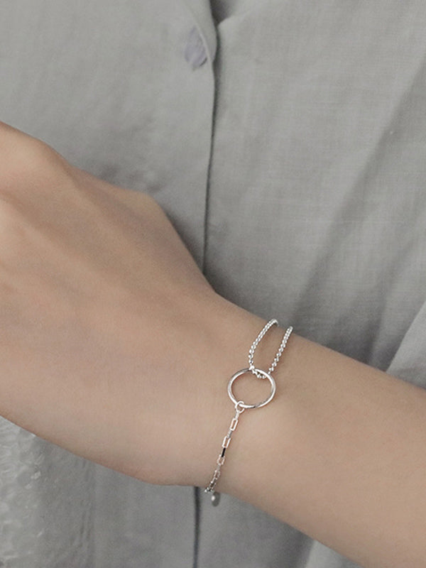 Sophisticated Garment with a Clean Classic Look
