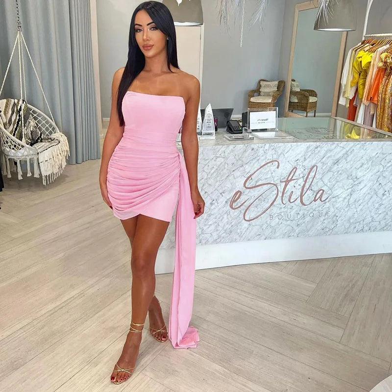 Effortlessly Elegant Dress with a Timeless Design