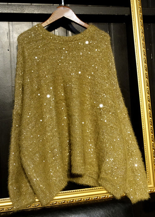 Gracefully Styled Top for Any Occasion