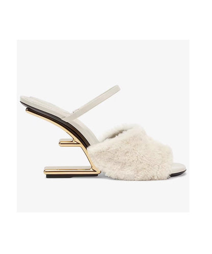 Beautifully Crafted Sandals in a Classic Style