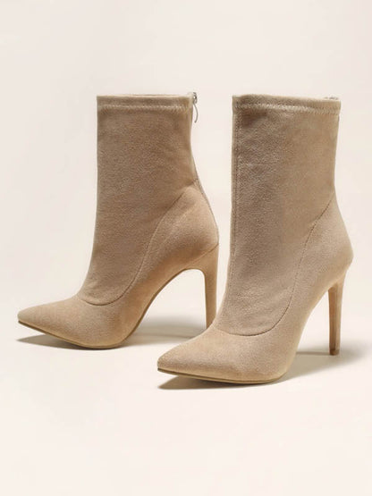 Beautifully Finished Boots in a Timeless Design