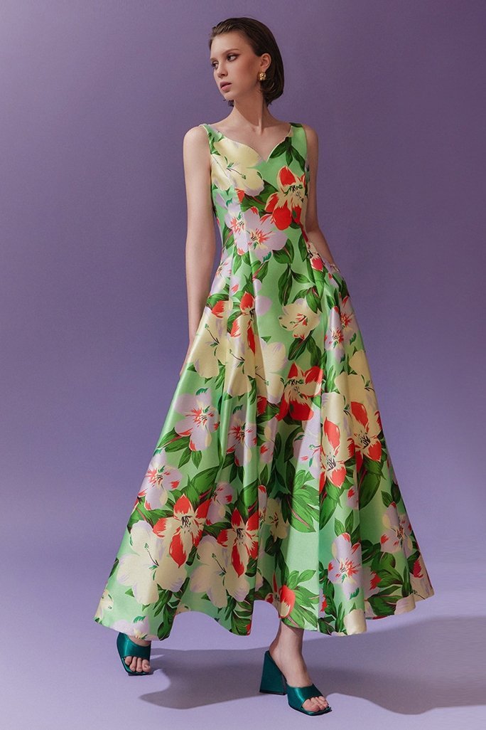 A Vintage Style Dress with Delicate Timeless Details