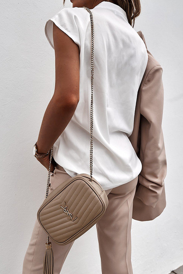 Beautifully Crafted Blouse in a Classic Style