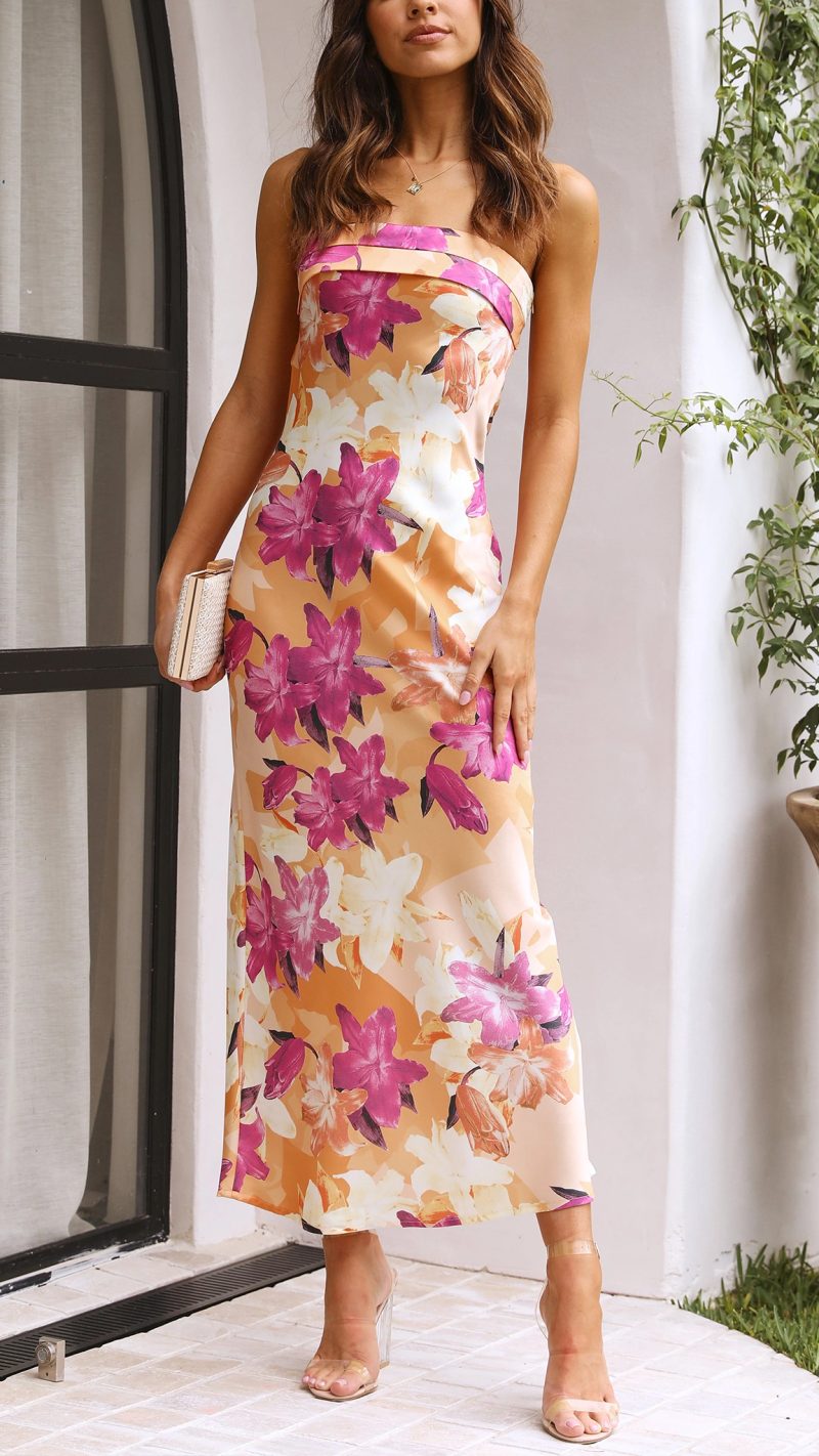 Sophisticated Dress with a Clean Classic Look