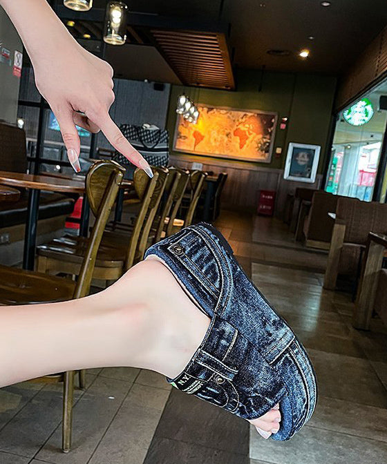 Classic Vintage Sandals with a Flattering Fit