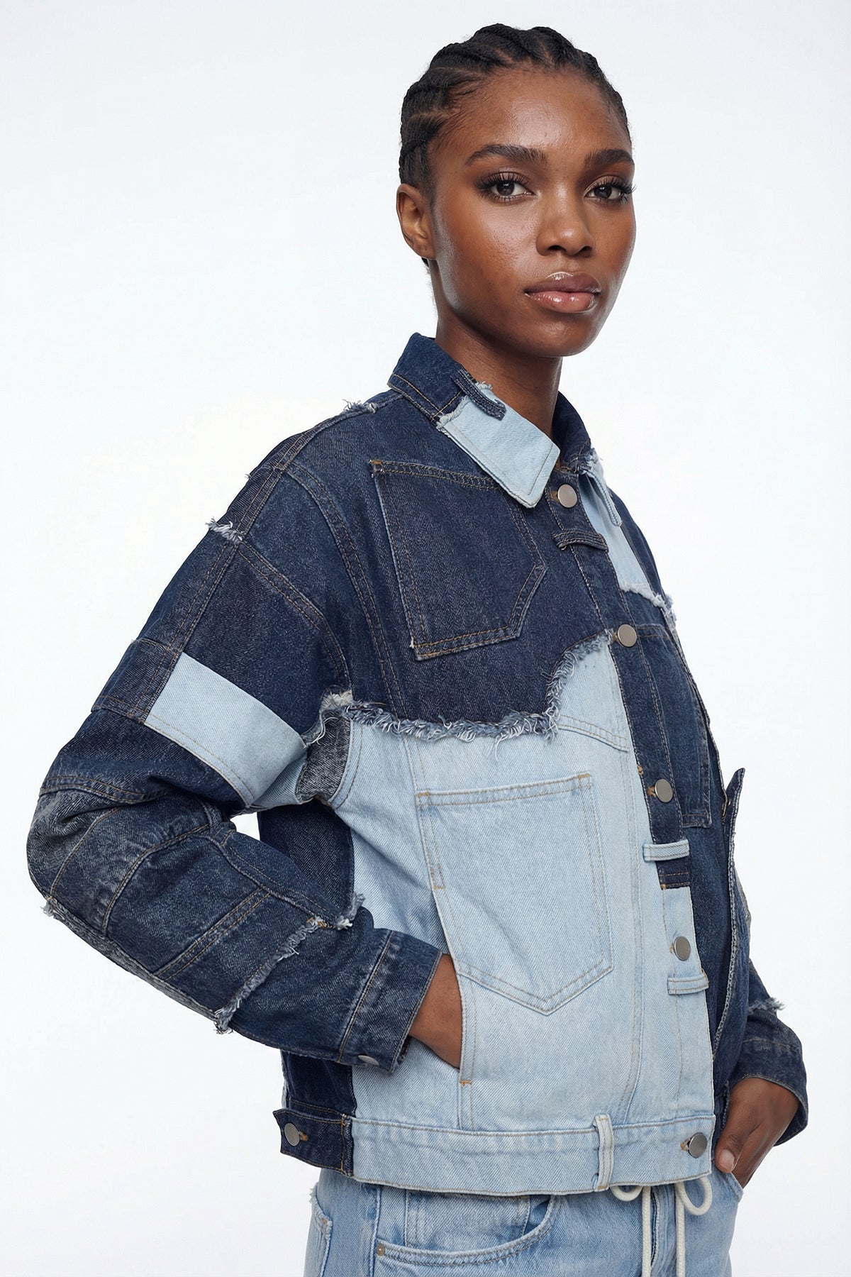 Elegantly Styled Jacket for Everyday Wear
