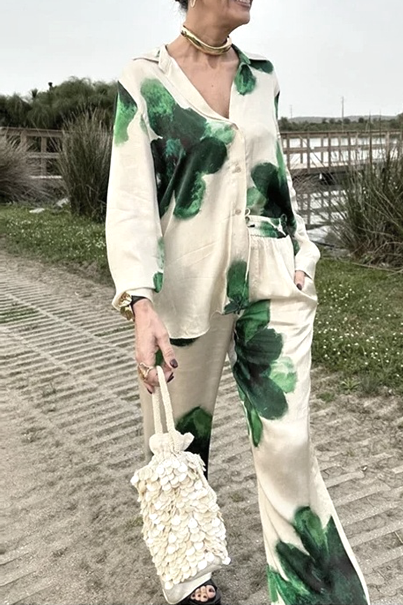Gracefully Styled Garment for Any Occasion