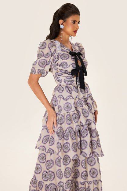 Effortlessly Elegant Dress with a Timeless Design