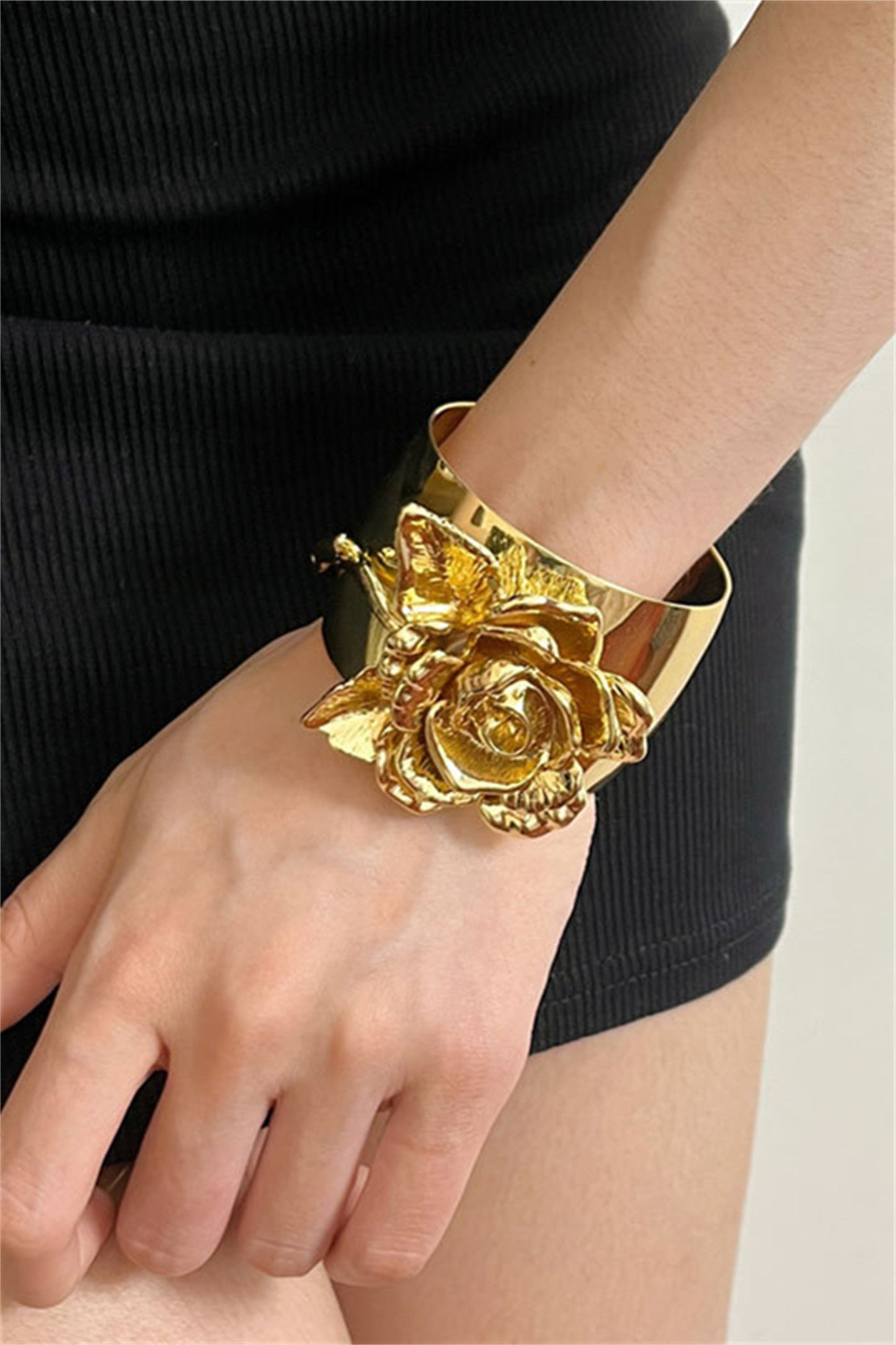 Gracefully Styled Garment for Any Occasion