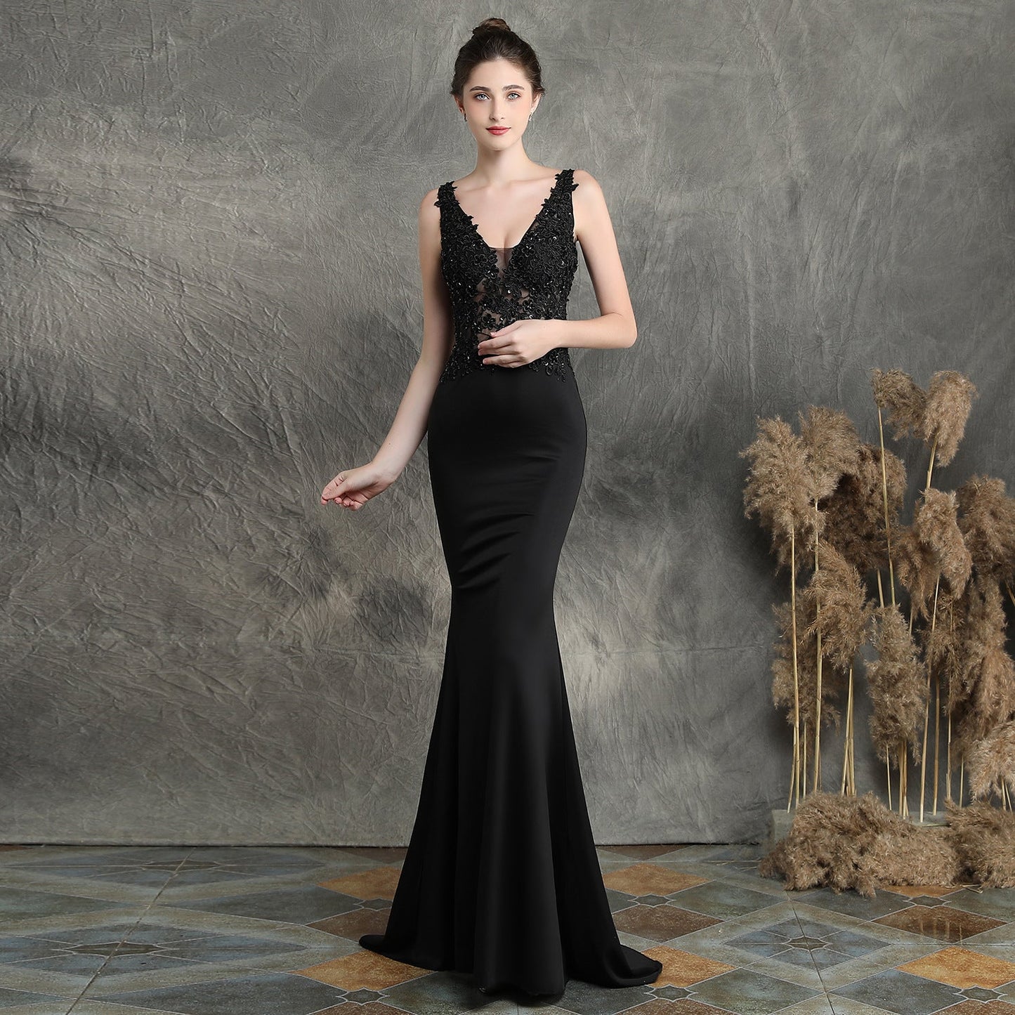 Beautifully Crafted Dress in a Classic Style