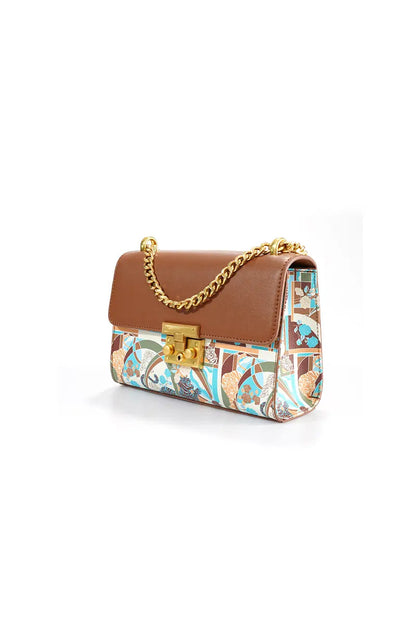 Polished Top with an Effortless Classic Look
