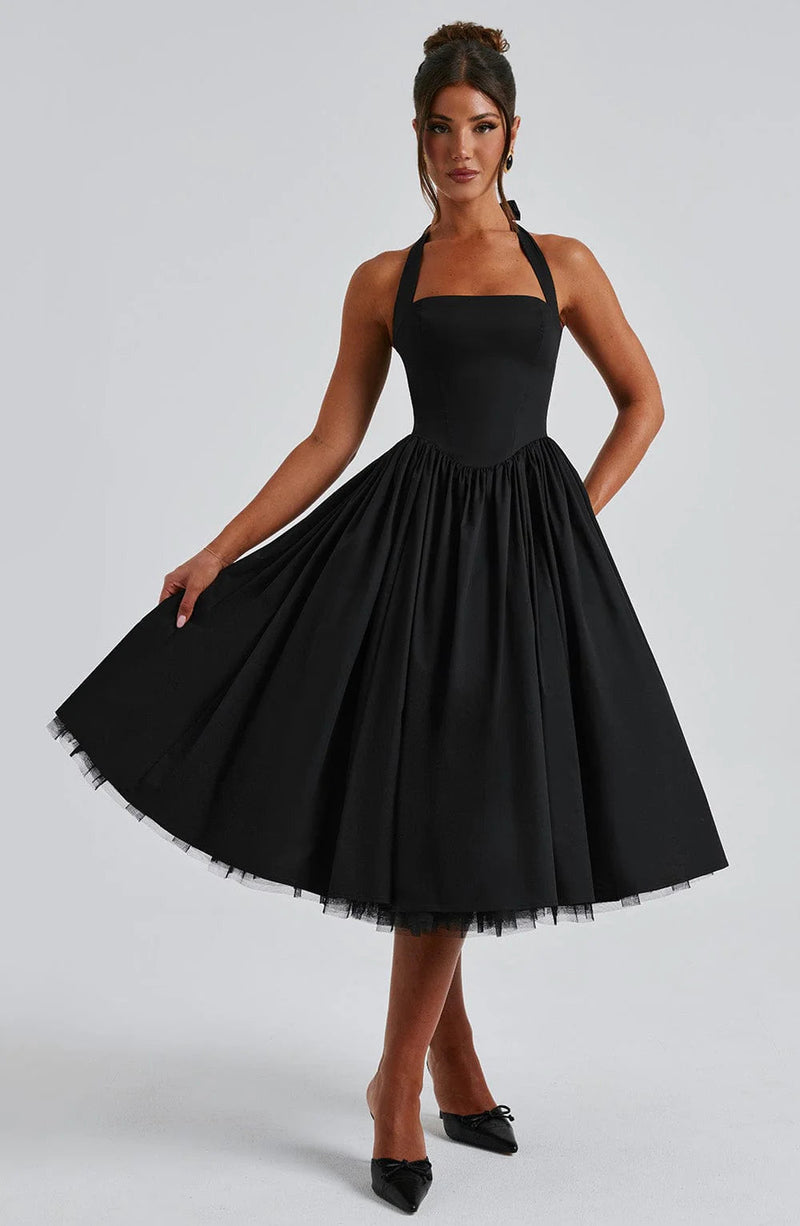 Effortlessly Elegant Dress with a Timeless Design