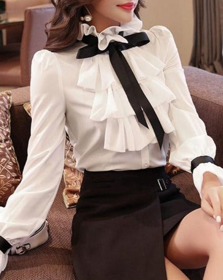 Well Tailored Blouse with a Graceful Silhouette