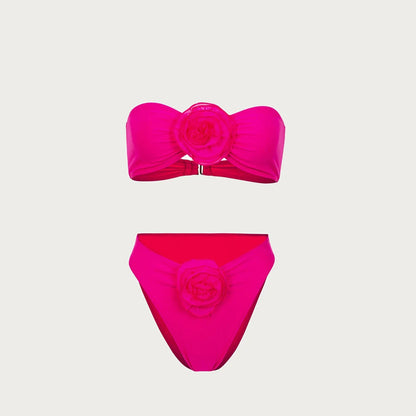 Effortlessly Elegant Bikini with a Timeless Design