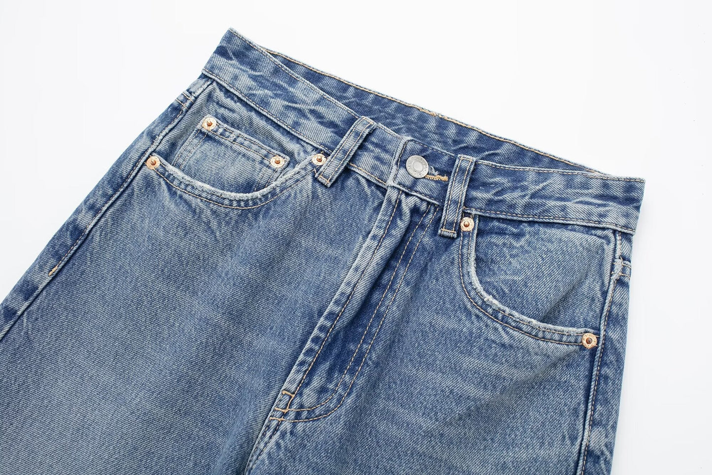 Beautifully Crafted Trousers in a Classic Style