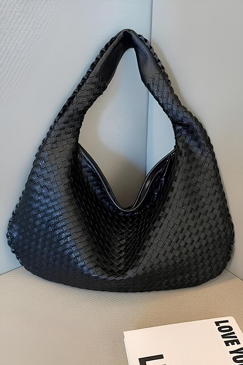 Beautifully Crafted Bag in a Classic Style