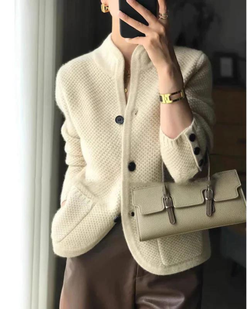 Elegantly Styled Cardigan for Everyday Wear