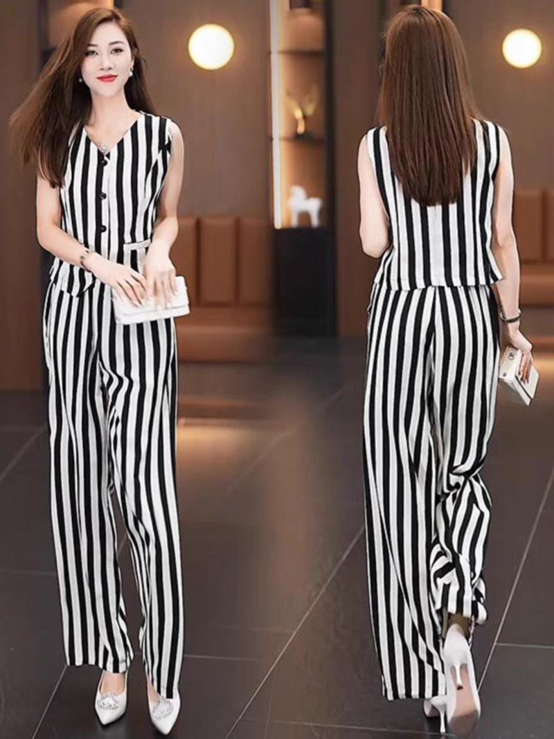Elegantly Styled Pants for Everyday Wear