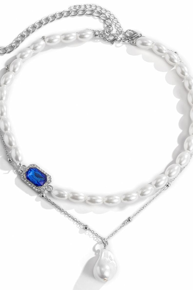 Effortlessly Elegant Garment with a Timeless Design
