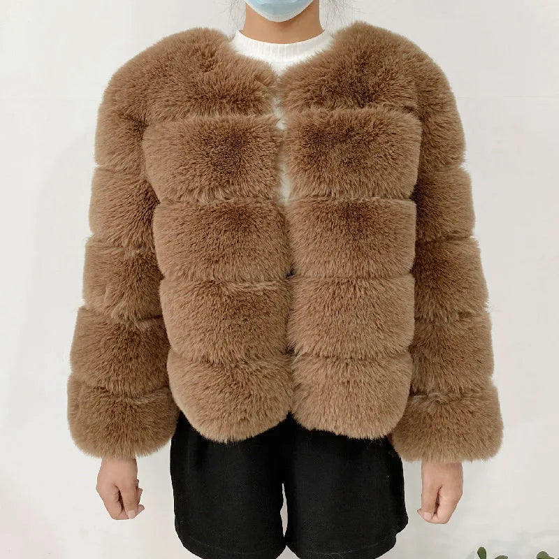 Gracefully Styled Coat for Any Occasion