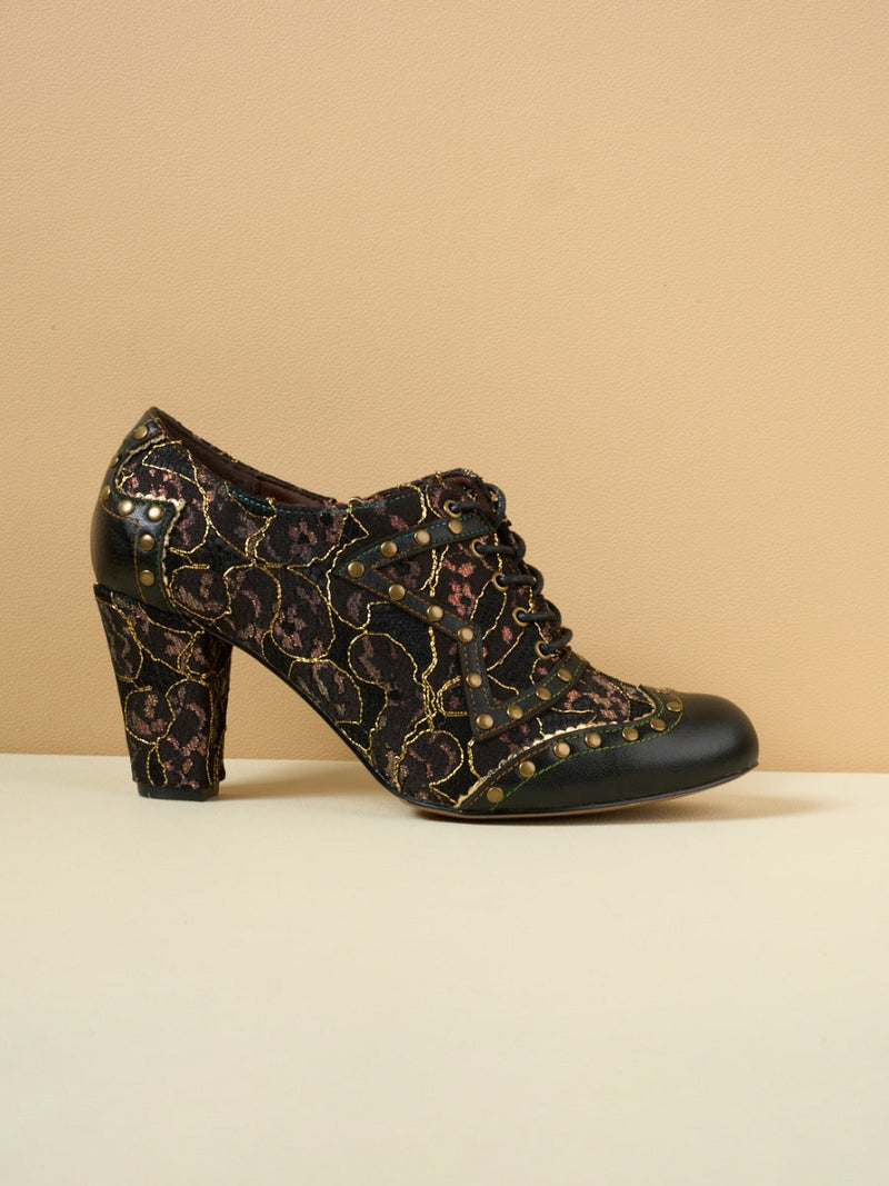 Classic Vintage Garment with a Flattering Fit