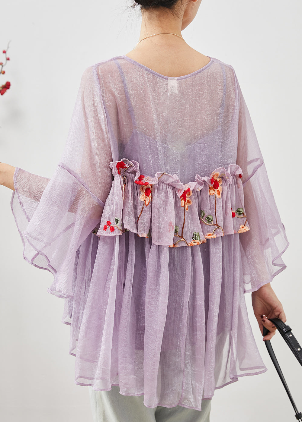 Beautifully Crafted Blouse in a Classic Style