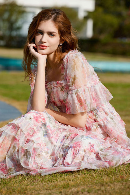 Gracefully Styled Dress for Any Occasion