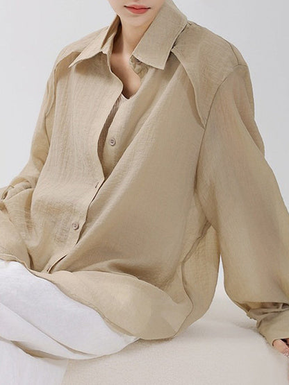 Sophisticated Blouse with a Clean Classic Look