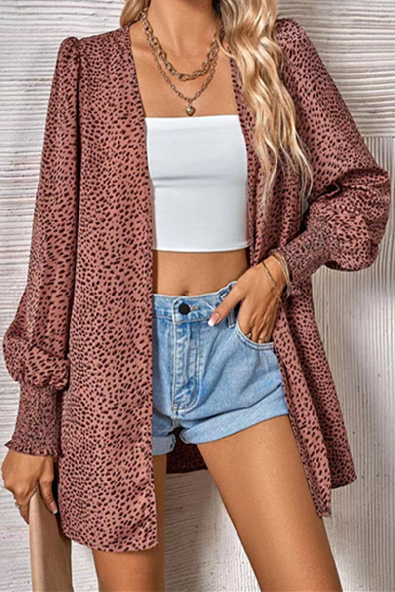 Well Tailored Cardigan with a Graceful Silhouette