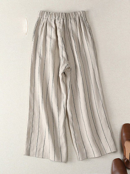 Classic Vintage Pants with a Flattering Fit