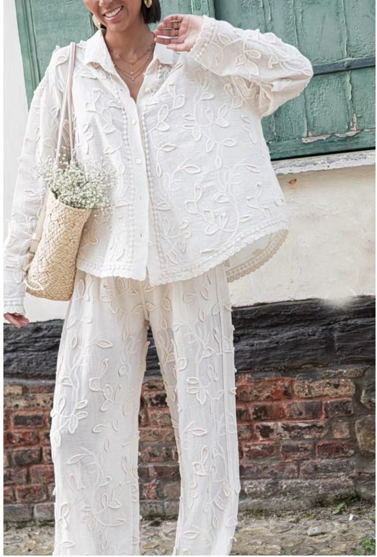 Effortlessly Elegant Garment with a Timeless Design