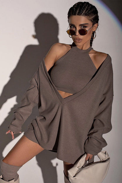 Gracefully Styled Pullover for Any Occasion