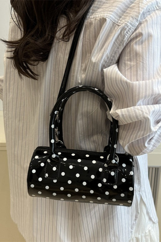 Well Tailored Bag with a Graceful Silhouette