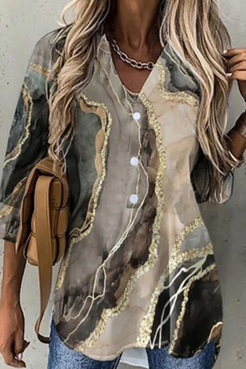 Gracefully Styled Blouse for Any Occasion