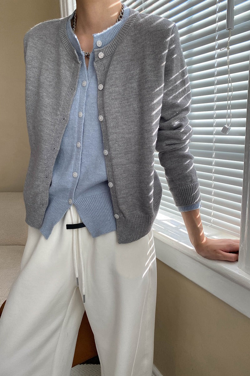 Elegantly Styled Cardigan for Everyday Wear