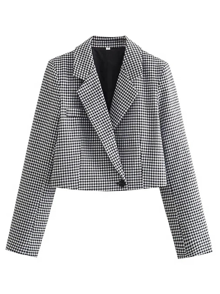 Polished Garment with an Effortless Classic Look