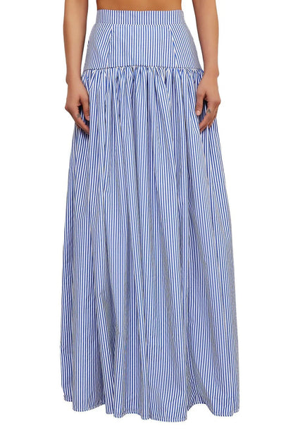 Gracefully Styled Garment for Any Occasion