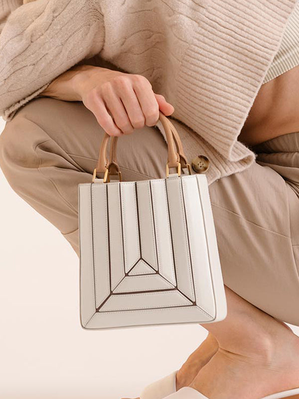 Beautifully Crafted Bag in a Classic Style