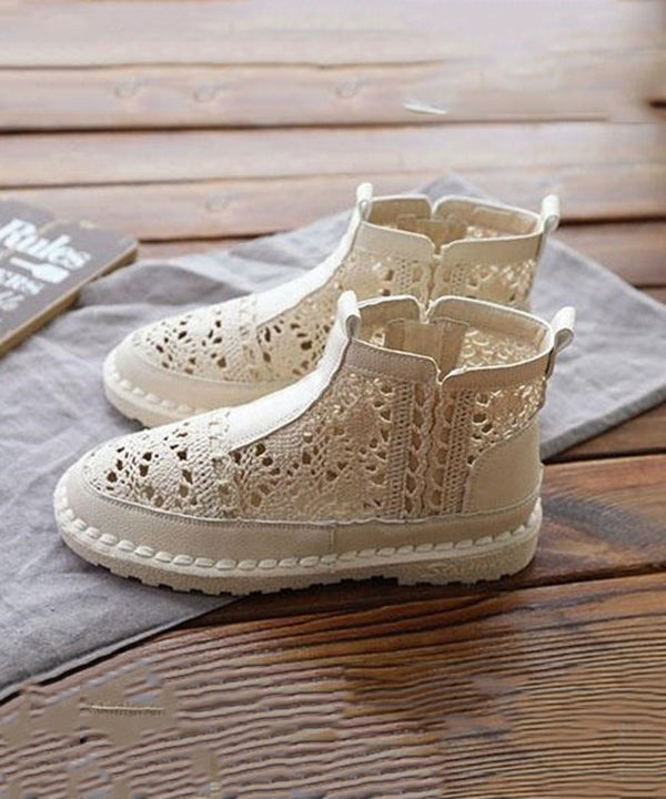 Well Tailored Boots with a Graceful Silhouette