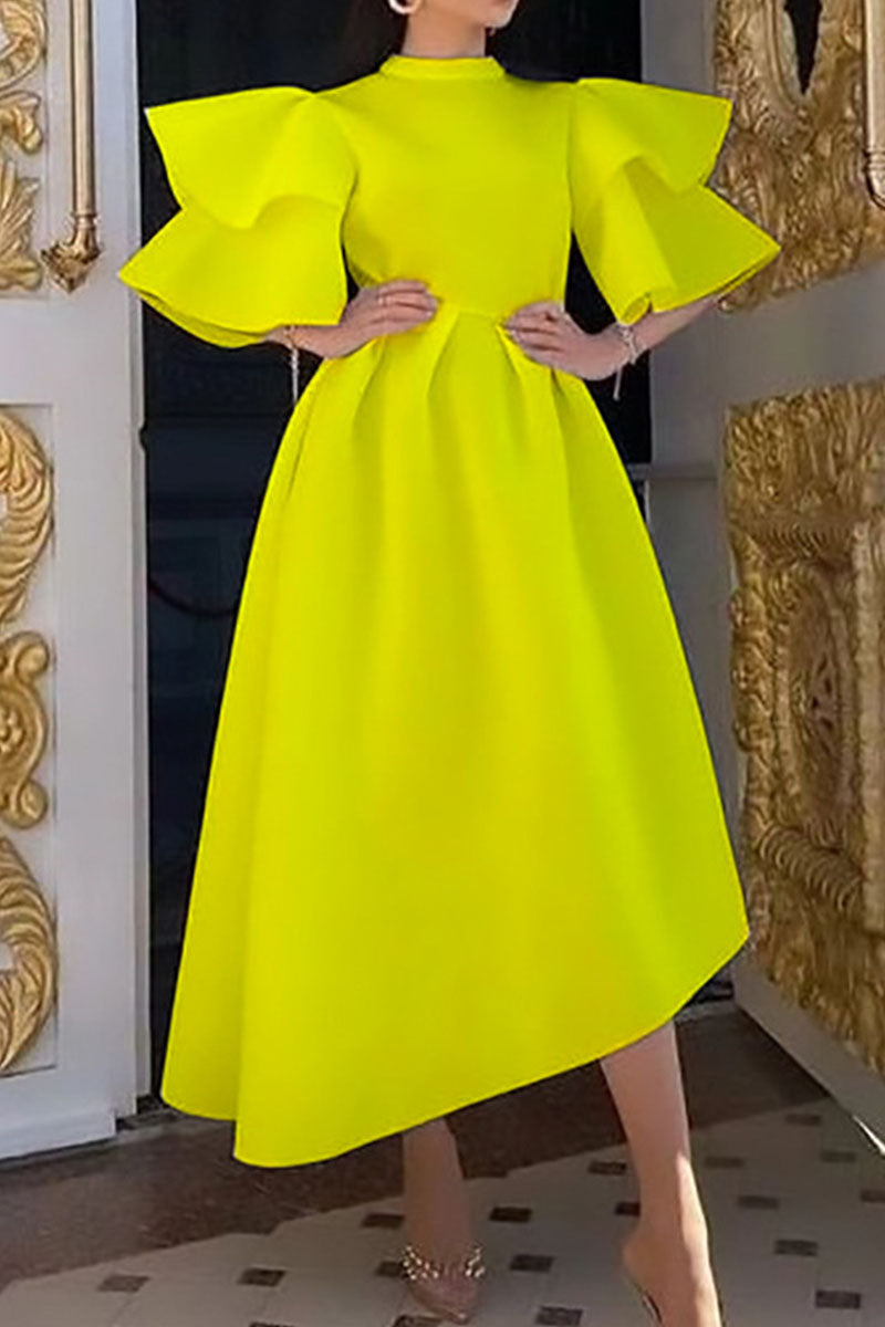 Well Tailored Dress with a Graceful Silhouette